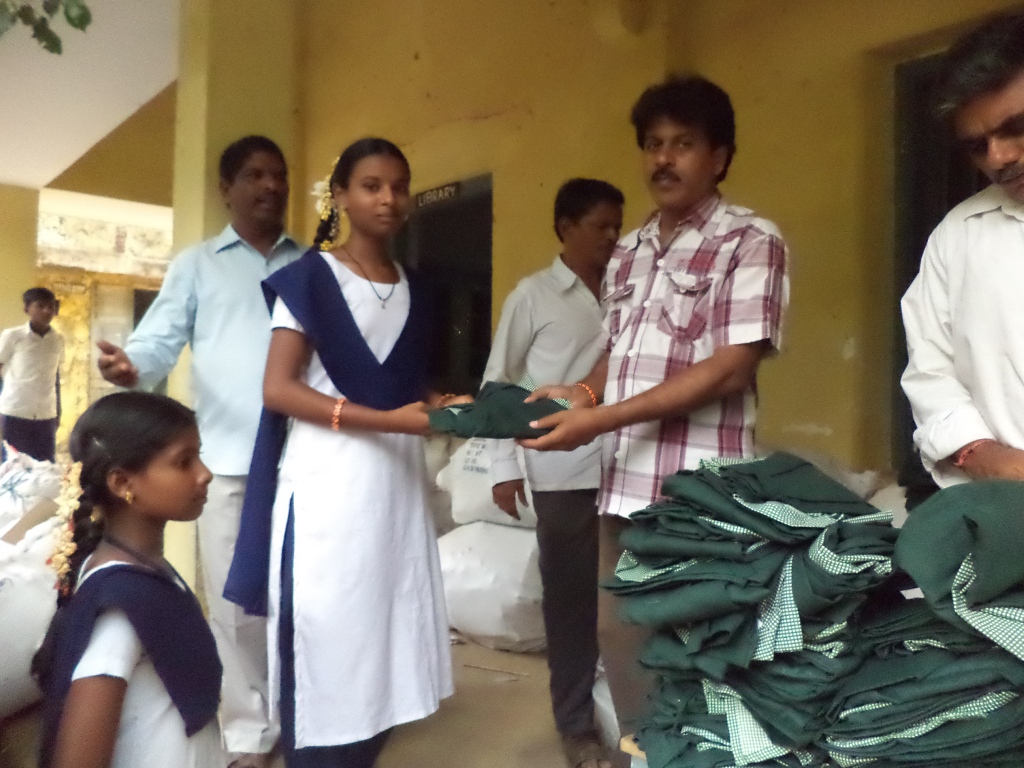school uniform distribution